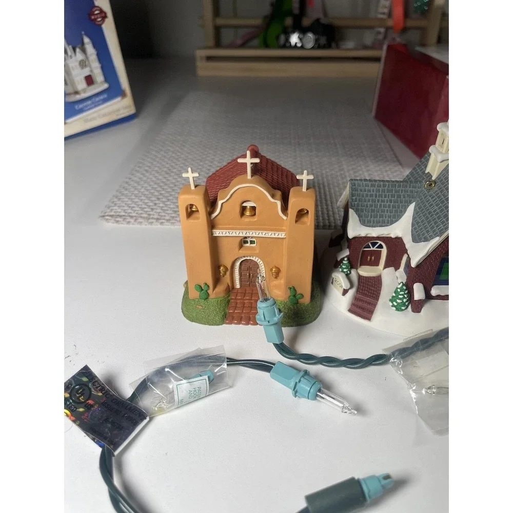Hallmark Keepsake Candlelight Services Magic Church Ornament Set 1998 2001 2002